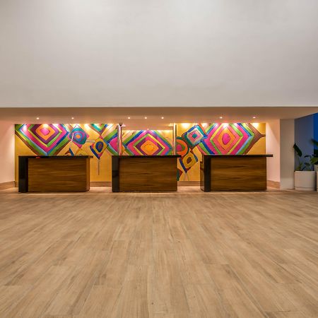 Grand Park Royal Puerto Vallarta Exterior foto Hotel's lobby