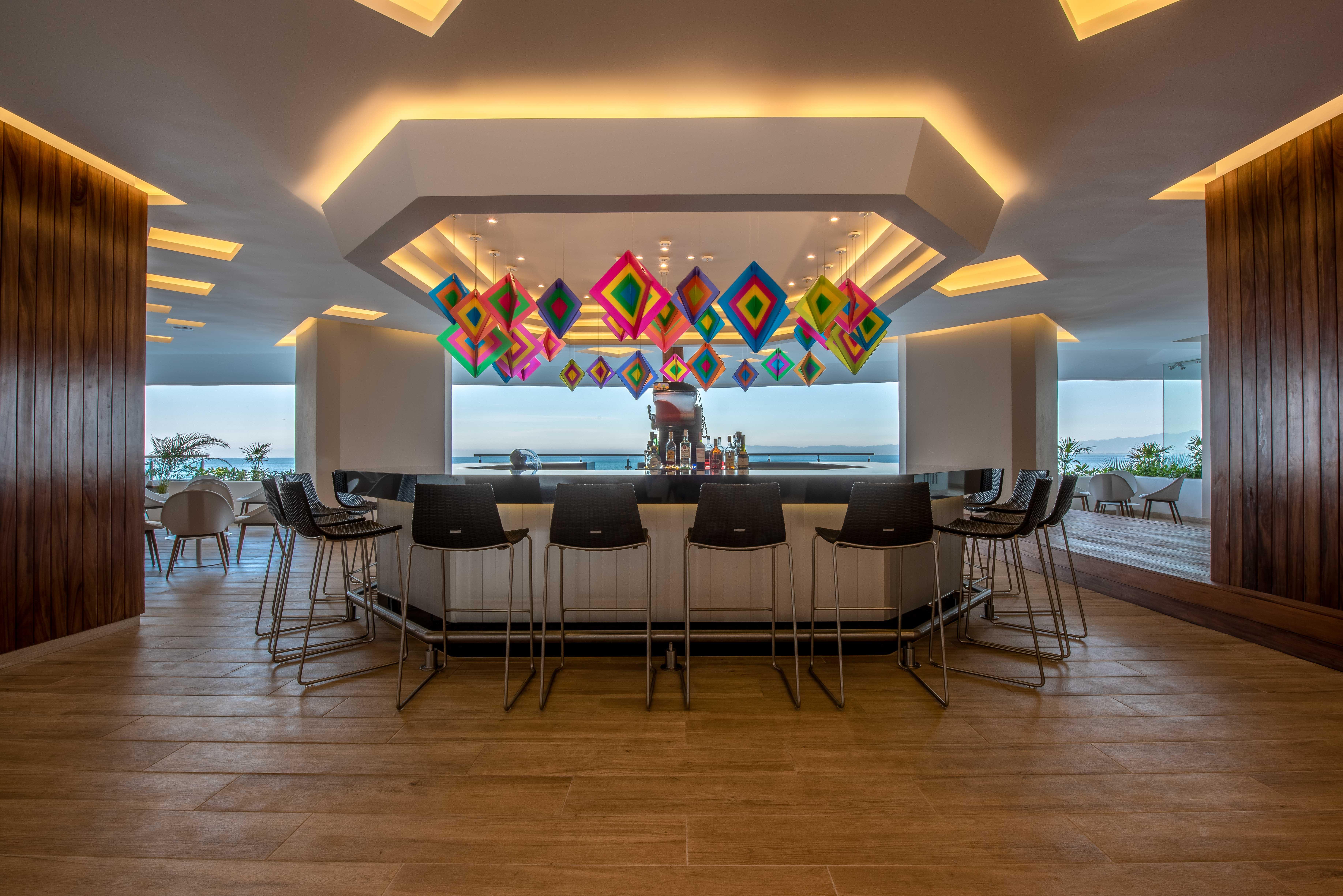 Grand Park Royal Puerto Vallarta Exterior foto The bar at the Sky Bar