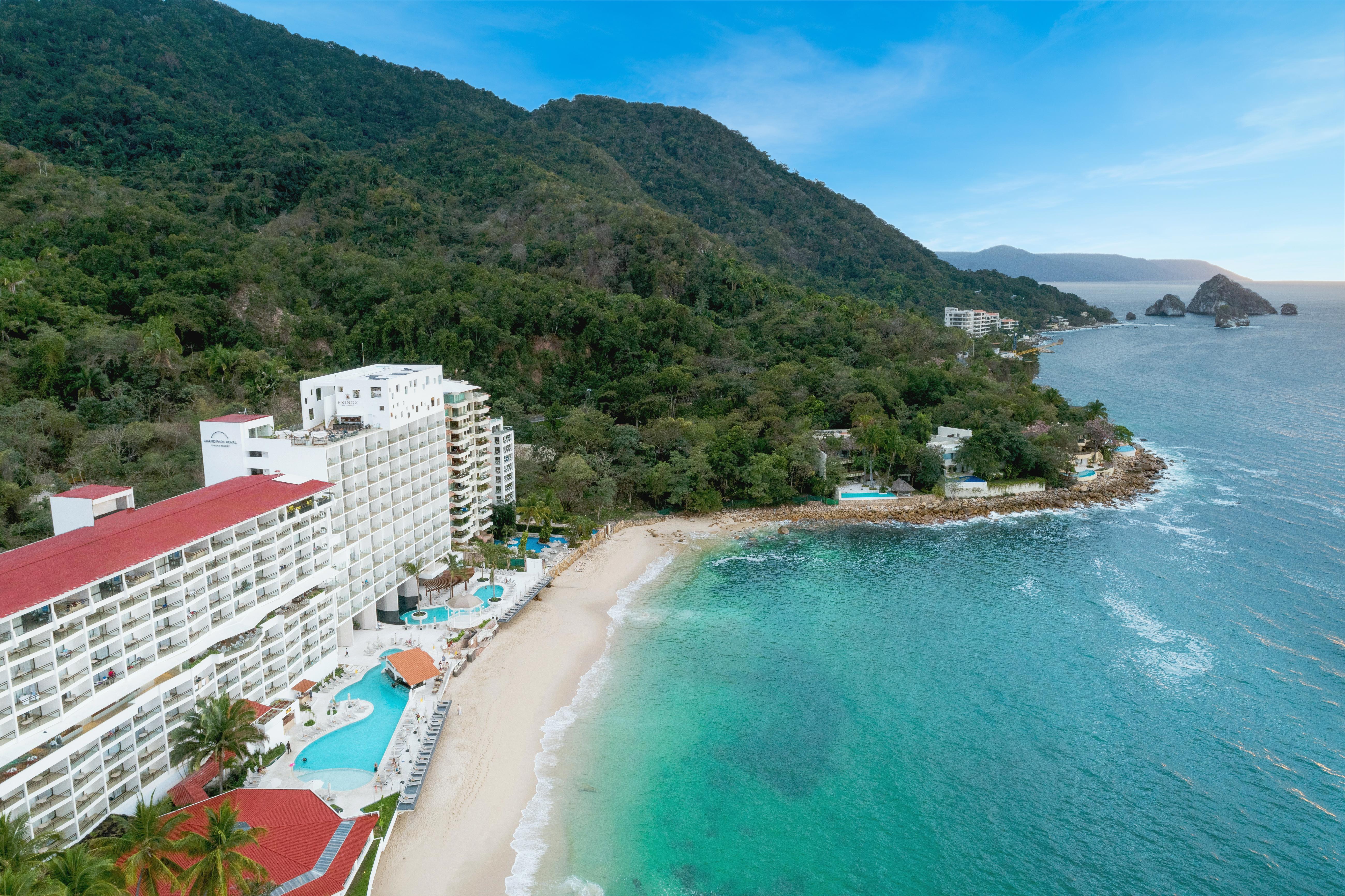 Grand Park Royal Puerto Vallarta Exterior foto Aerial view of the resort